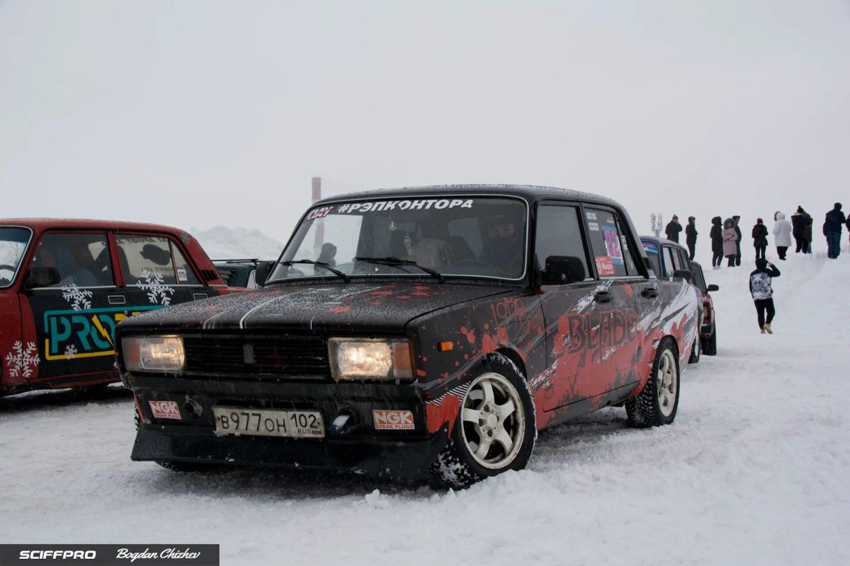 ВАЗ 2105 зимний дрифт