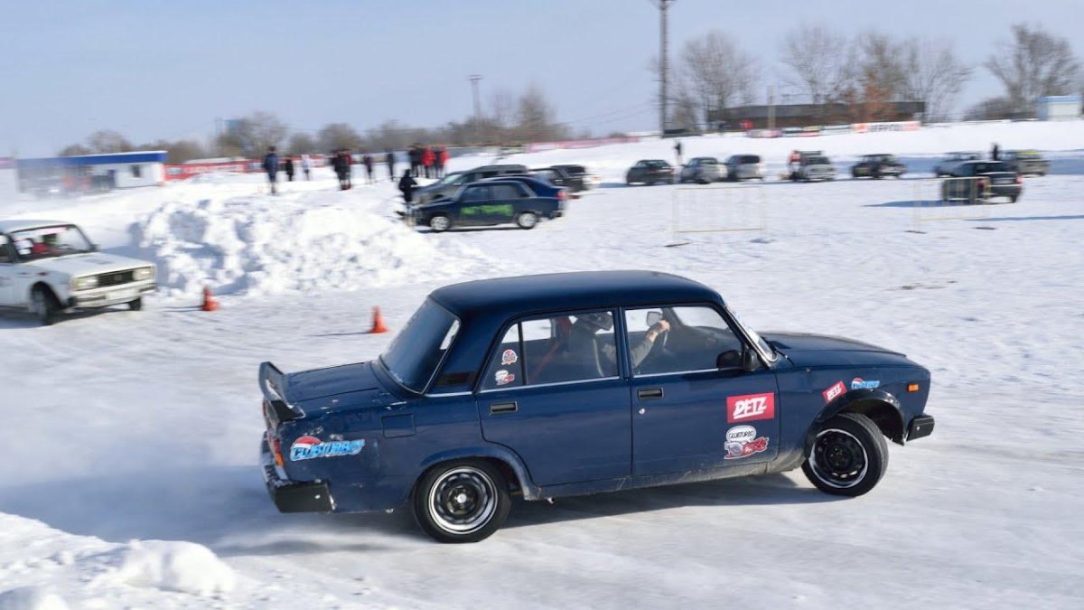 Жигули ВАЗ 2107 дрифт