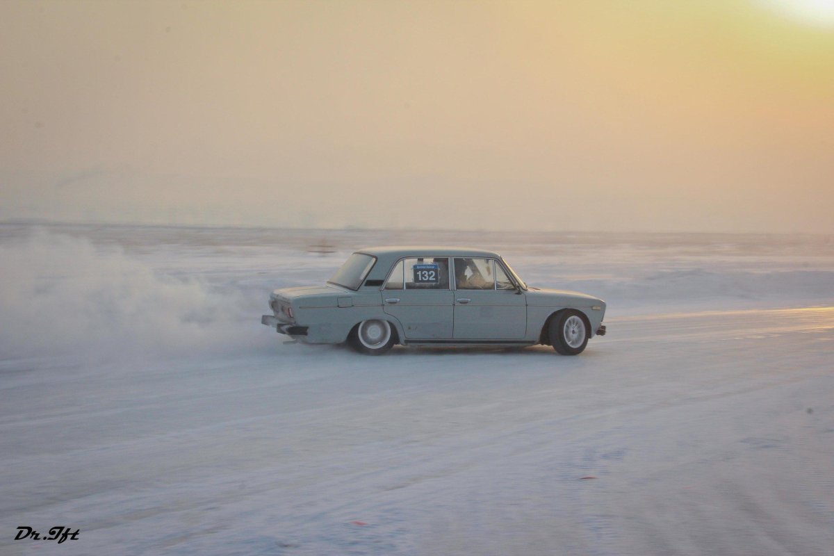 ВАЗ 2103 зимний дрифт