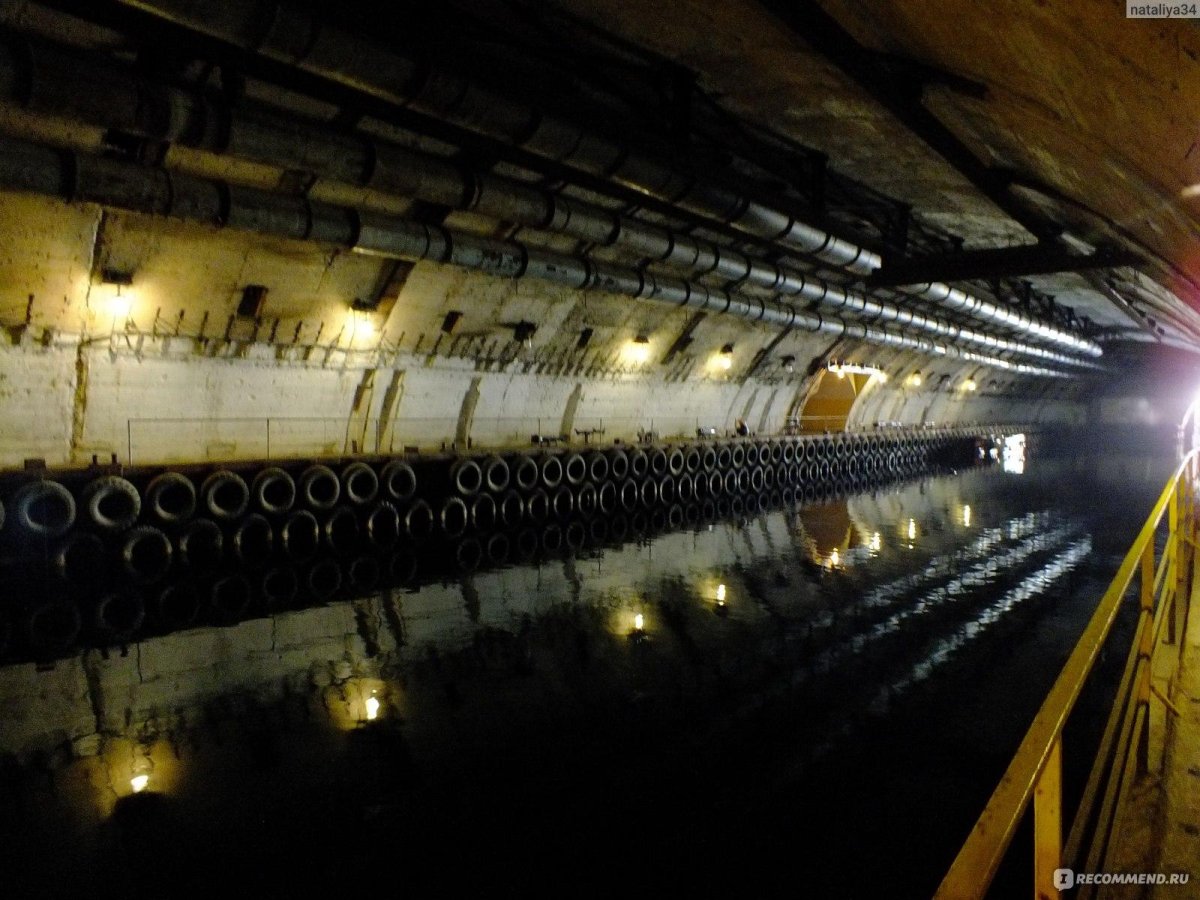 Подводная лодка бункер