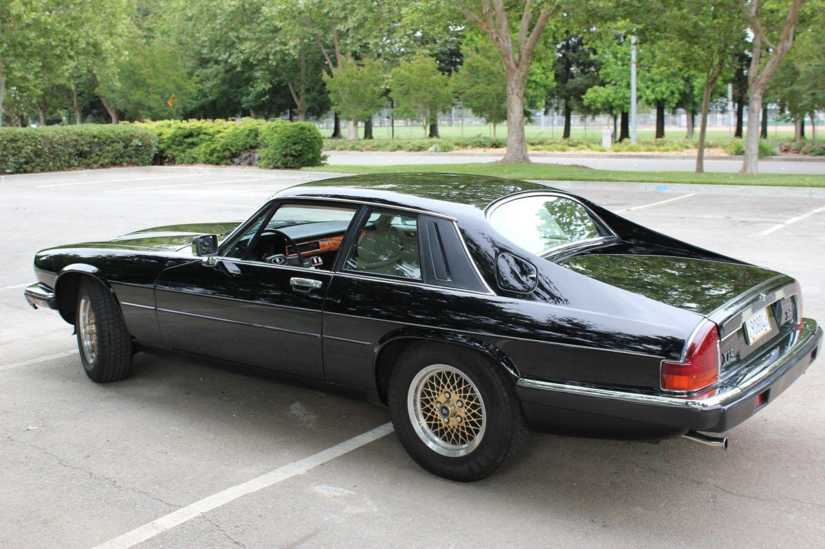 Мазерати битурбо 1985