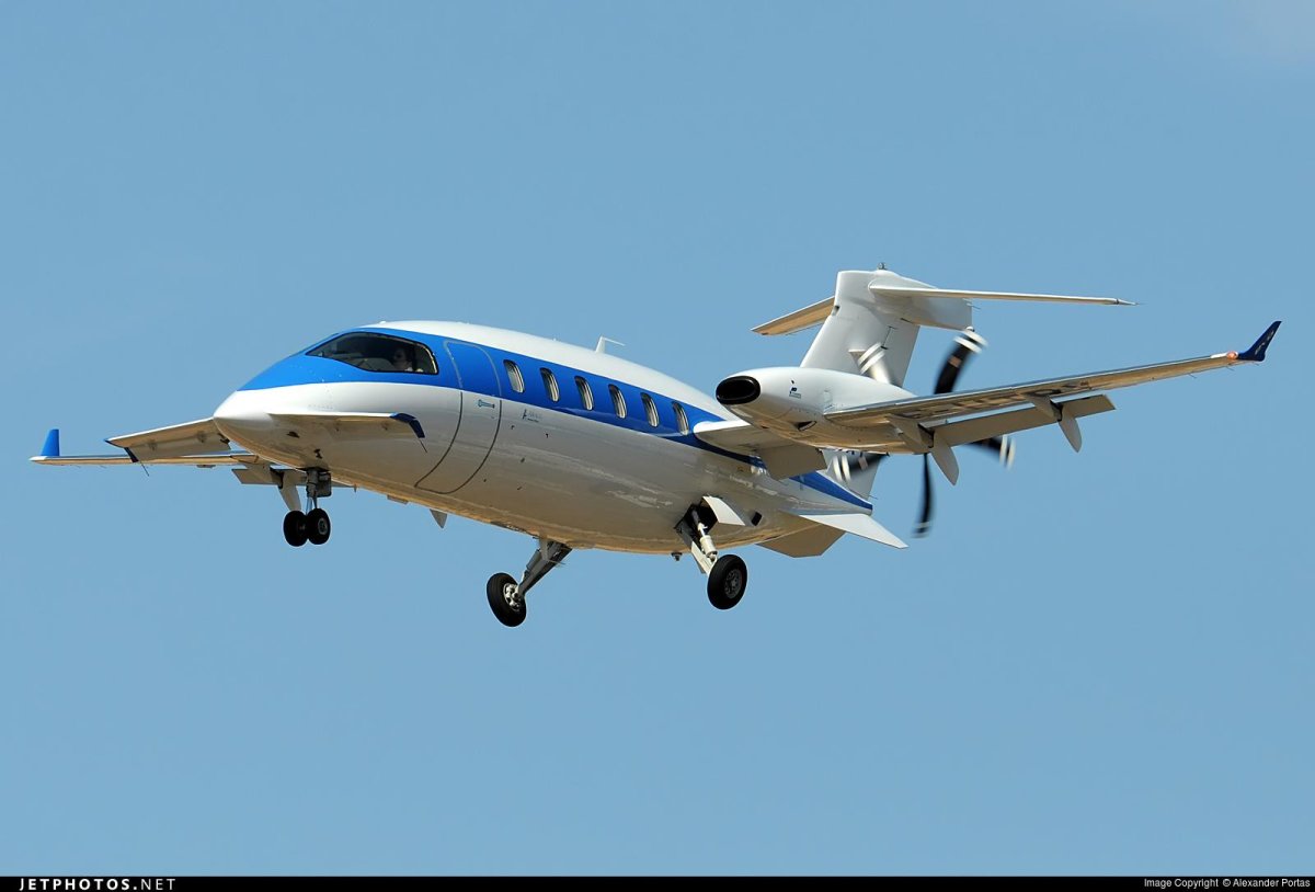 Пиаджио самолет