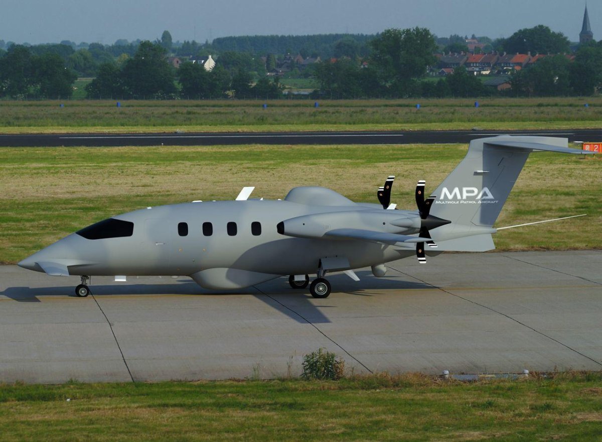 Самолет Пьяджо п-180 Аванти