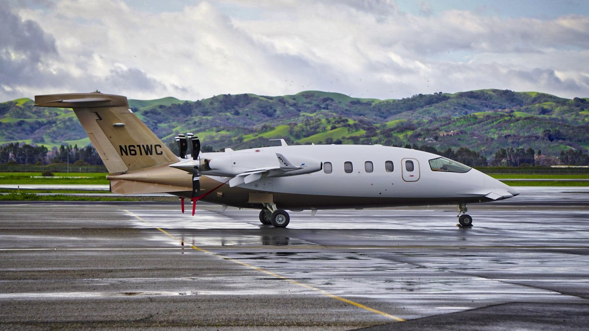Piaggio р.180 Avanti II