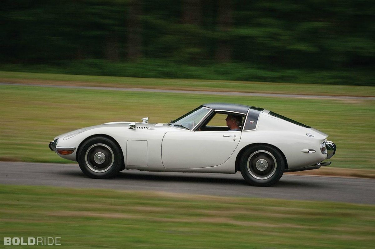 Тойота 2000гт