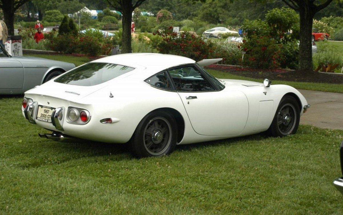 Toyota 2000