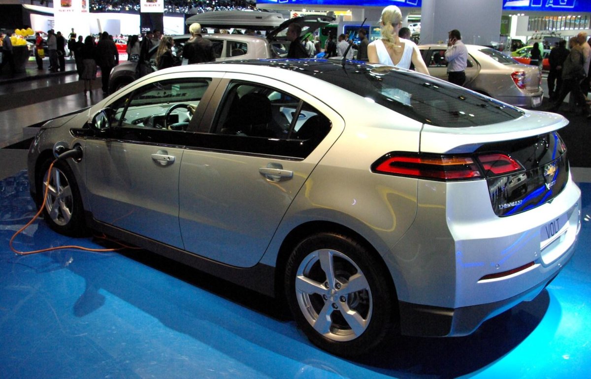 Chevrolet Volt электромобиль