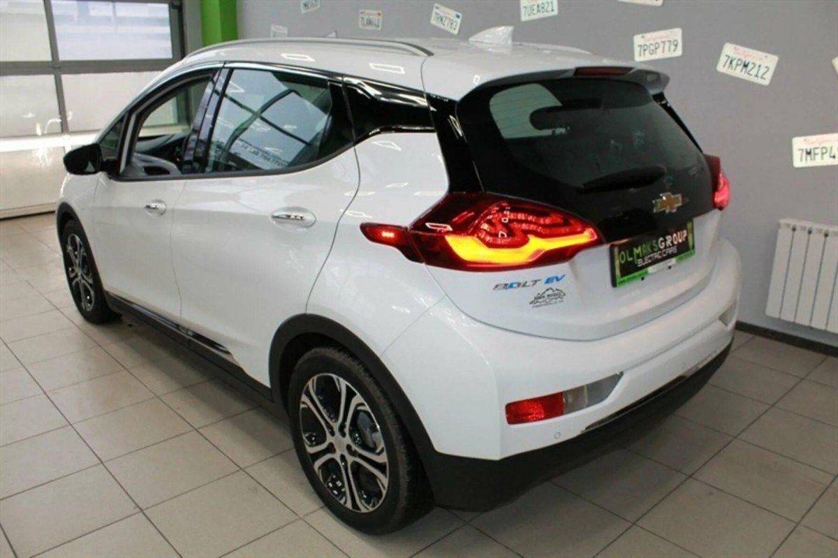 Шевроле болт электромобиль 2022