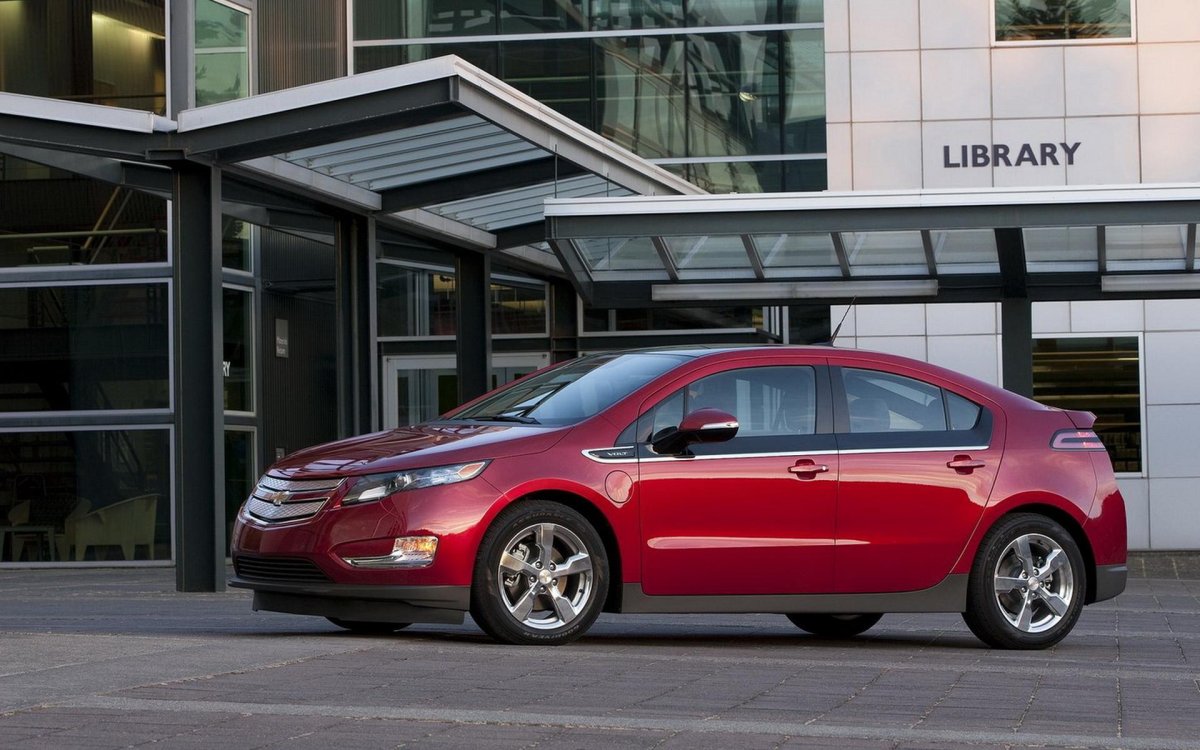 Премьера машина