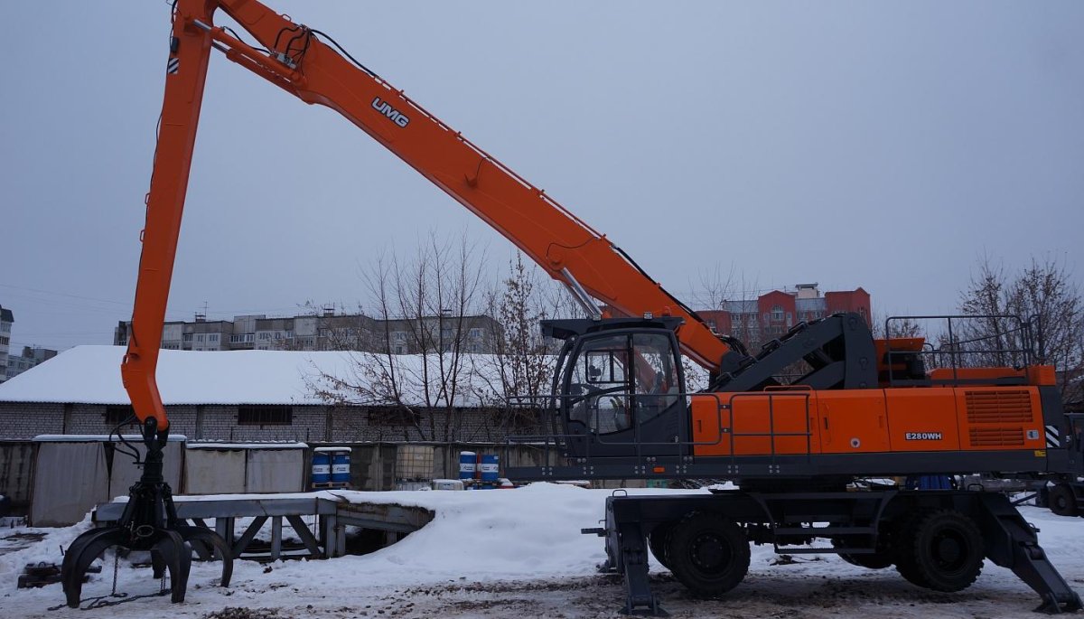 Колесный экскаватор-перегружатель UMG e215wh