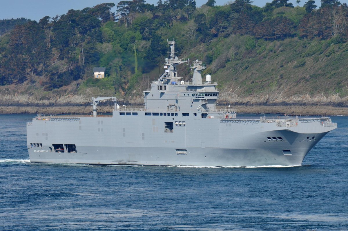 Вертолетоносец Мистраль Владивосток