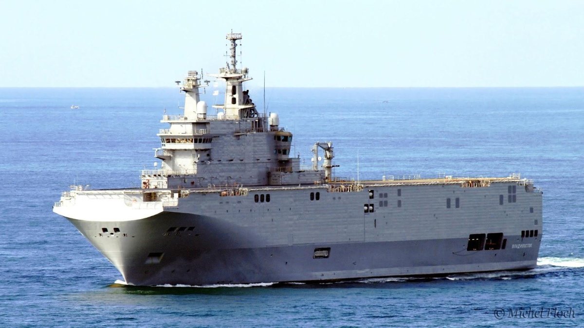 Вертолетоносец Мистраль Владивосток