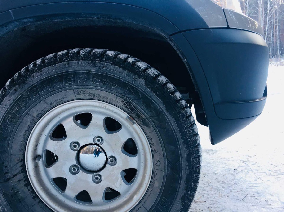 Зимняя резина на 16 Шевроле Нива