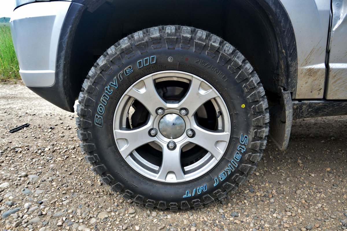 Шевроле Нива на резине 215/75-15