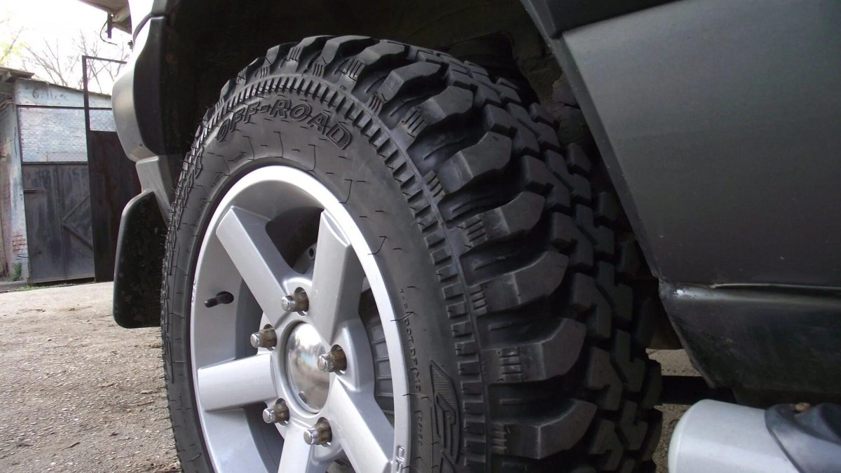 Резина Нортек на ниву