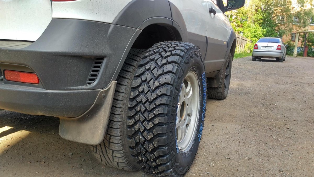 Колеса на Шевроле Нива 215/75 r15