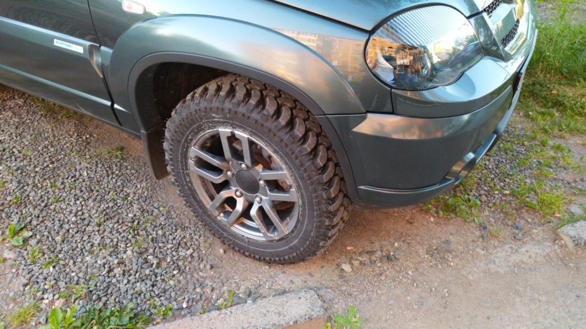 Шевроле Нива на 215 65 16