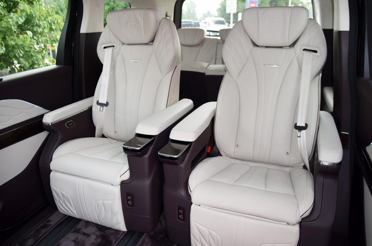 Hongqi минивэн hq9