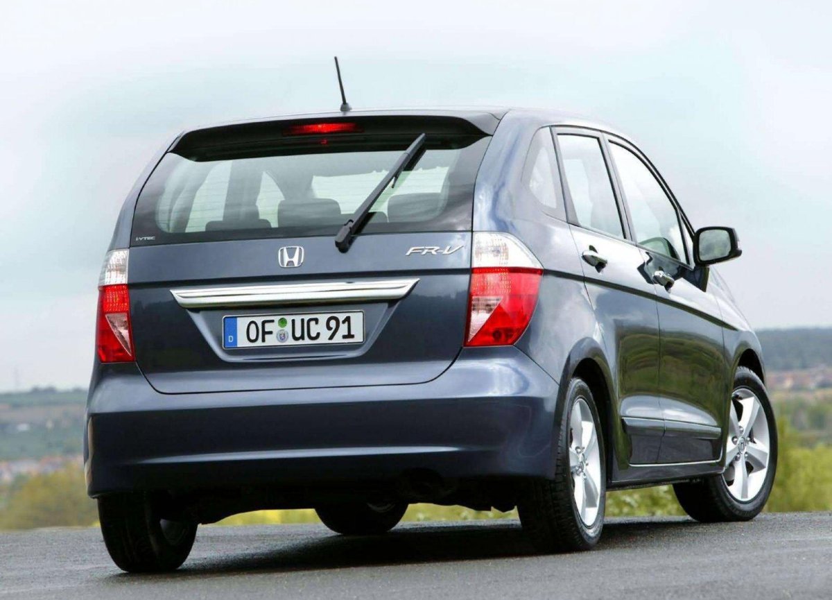 Honda. Fr-v 2004
