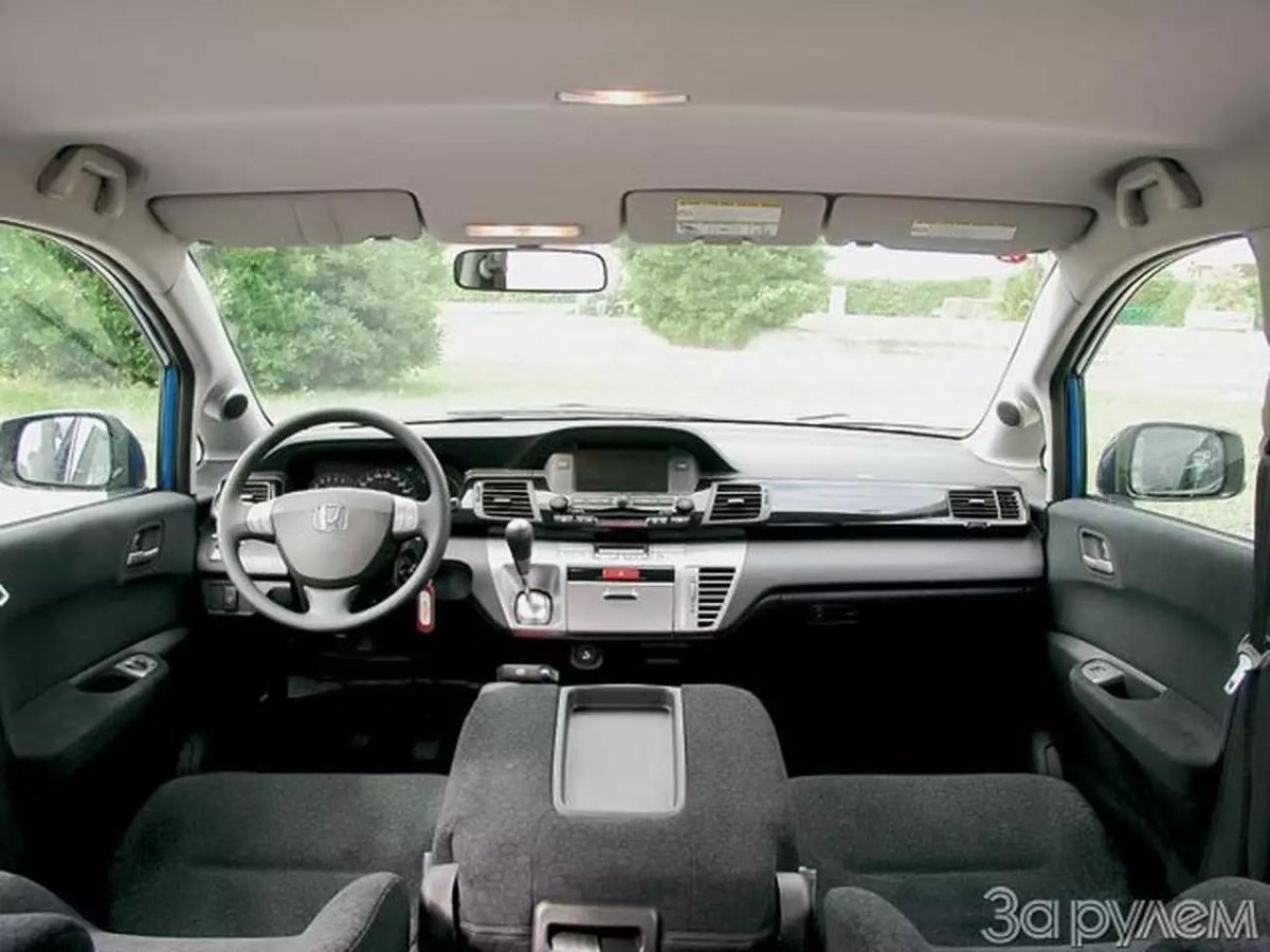 Honda fr-v 2007 салон