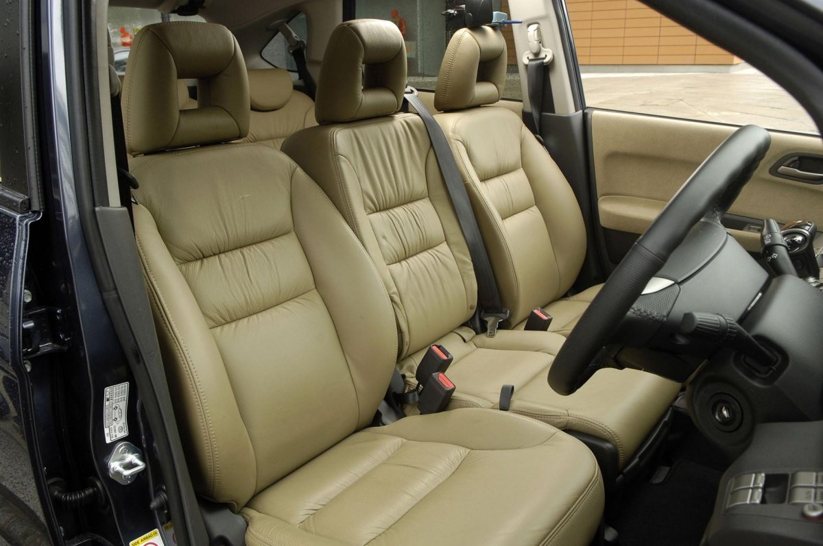 Хонда 3 места спереди