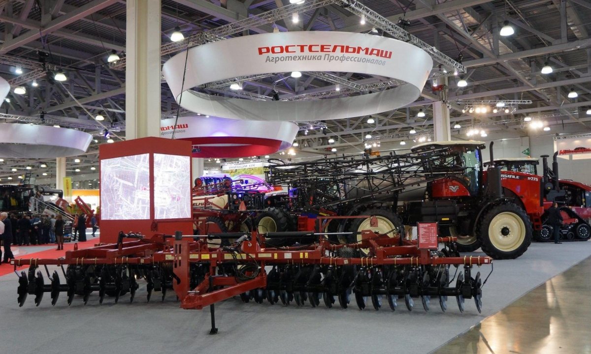 Новый комбайн Ростсельмаша 2022
