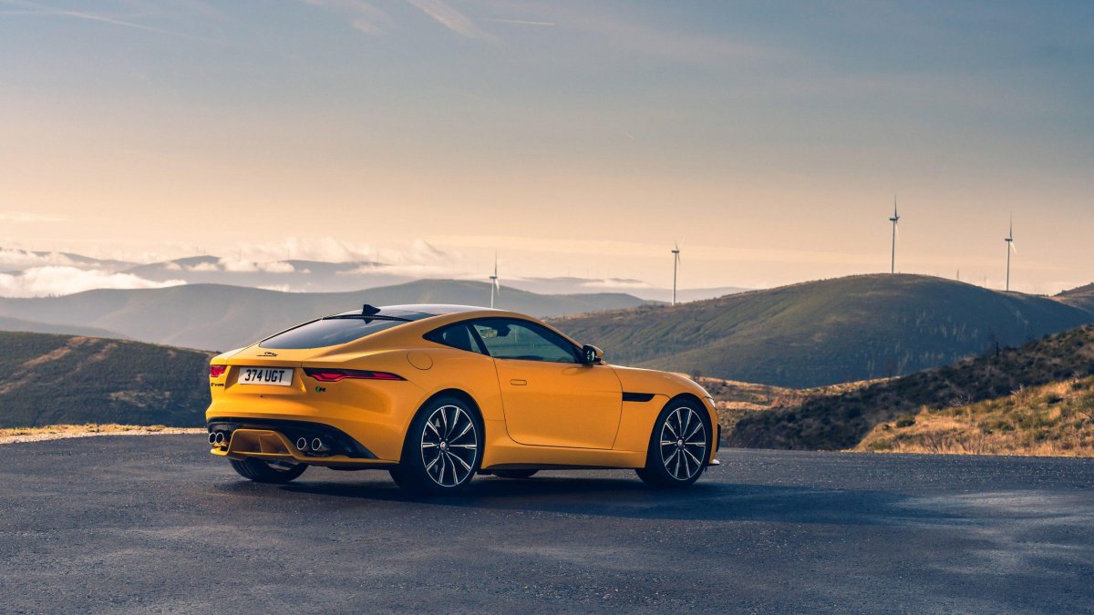 Jaguar f Type 2020