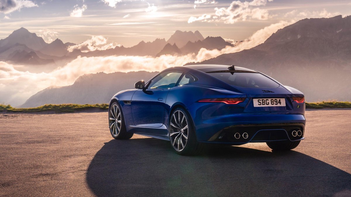 Jaguar f Type 2021