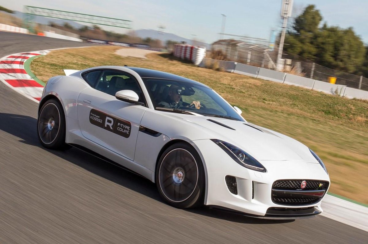 Jaguar f Type r