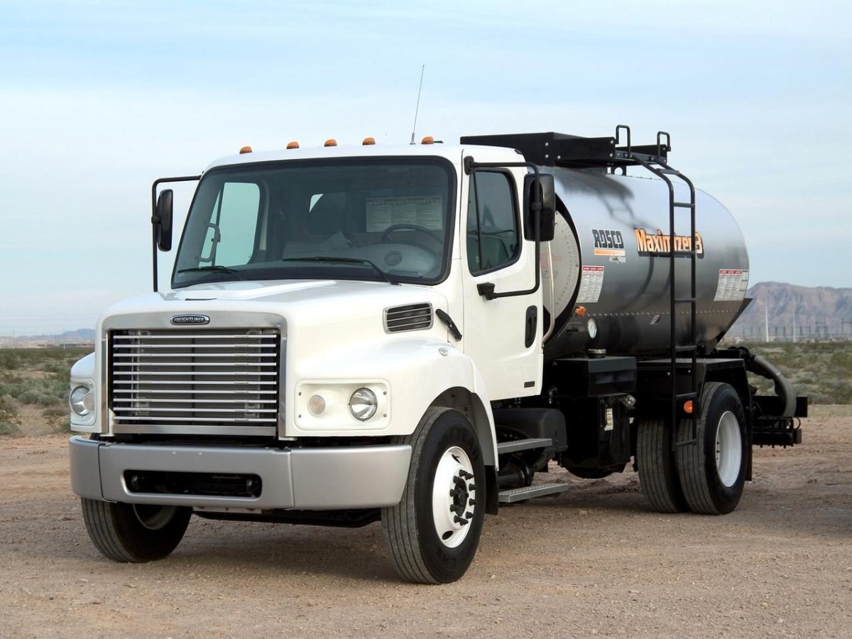 Freightliner Business class m2 106