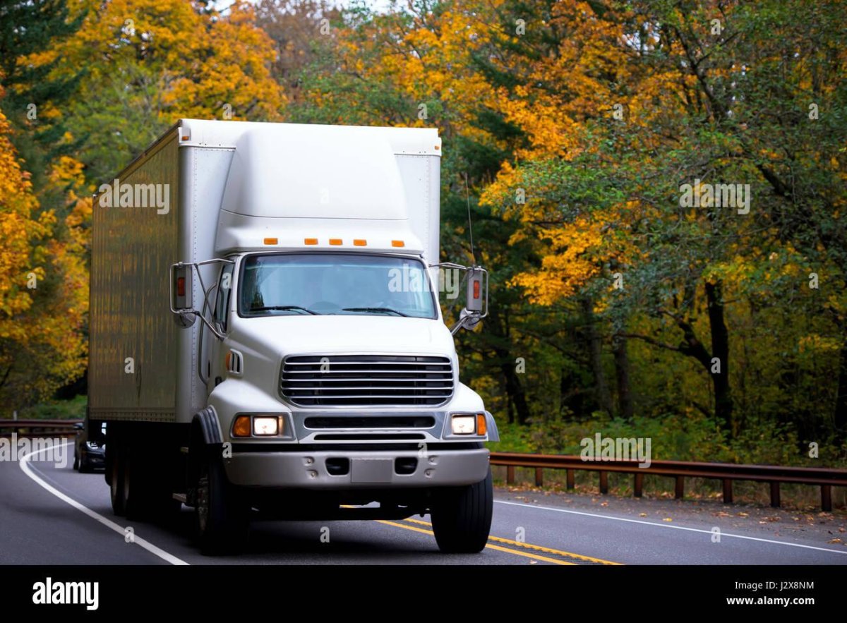 Грузовик средний