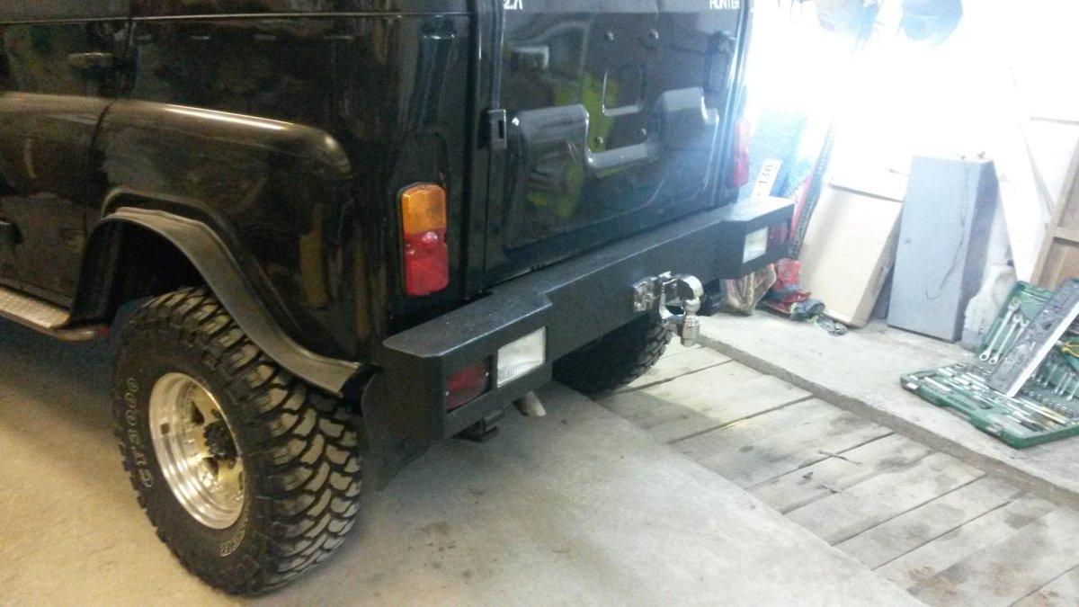 Задний силовой бампер на УАЗ Хантер