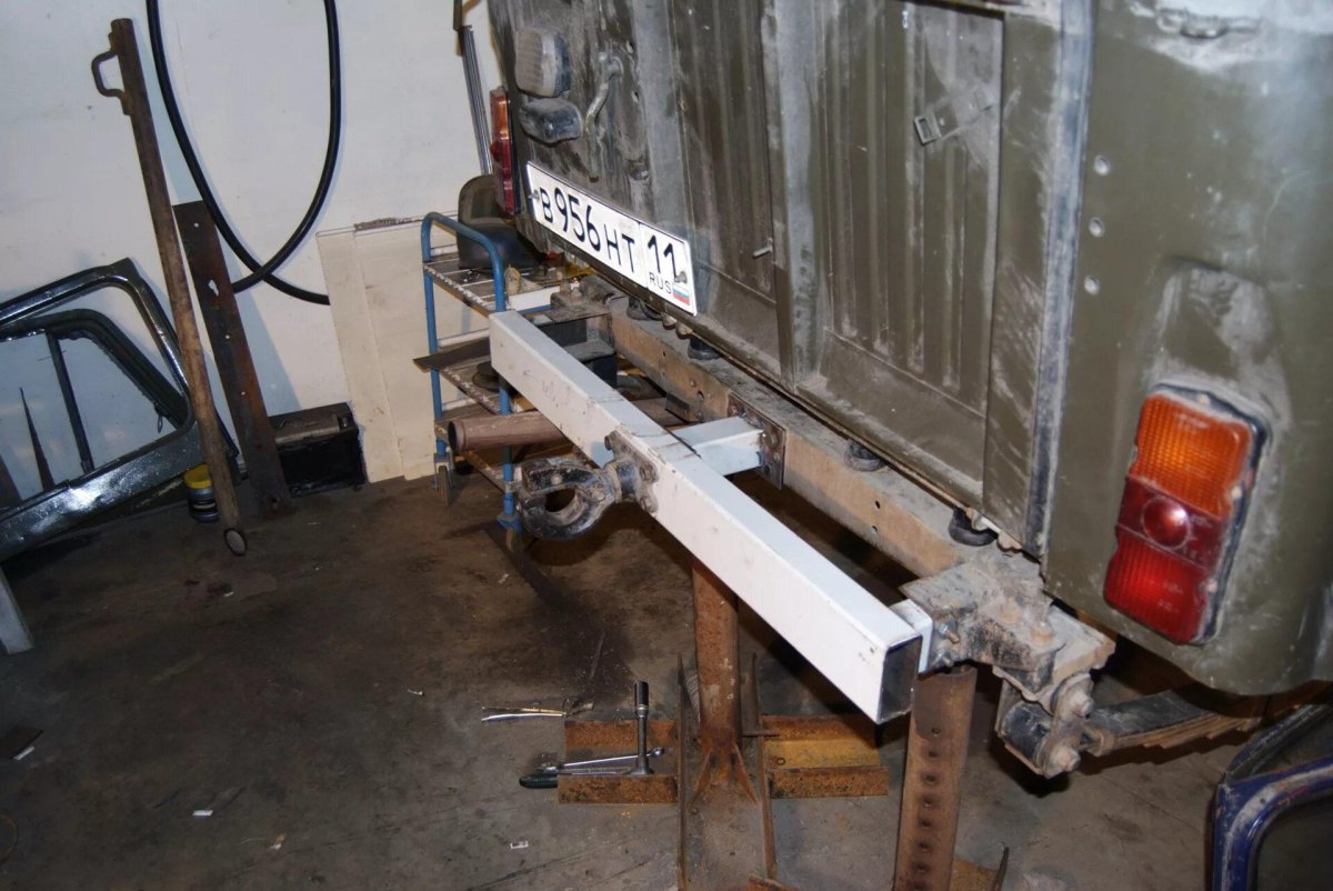 Бампер из швеллера на УАЗ 469