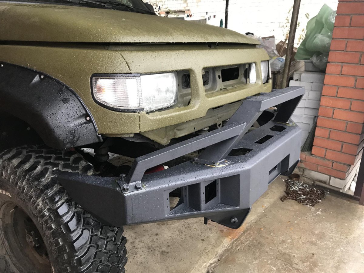 Передний силовой бампер УАЗ 469