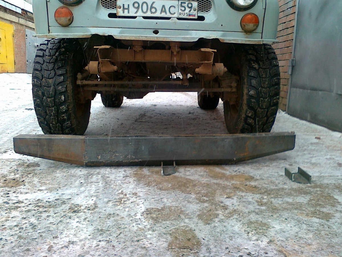 Силовой бампер на УАЗ 3151