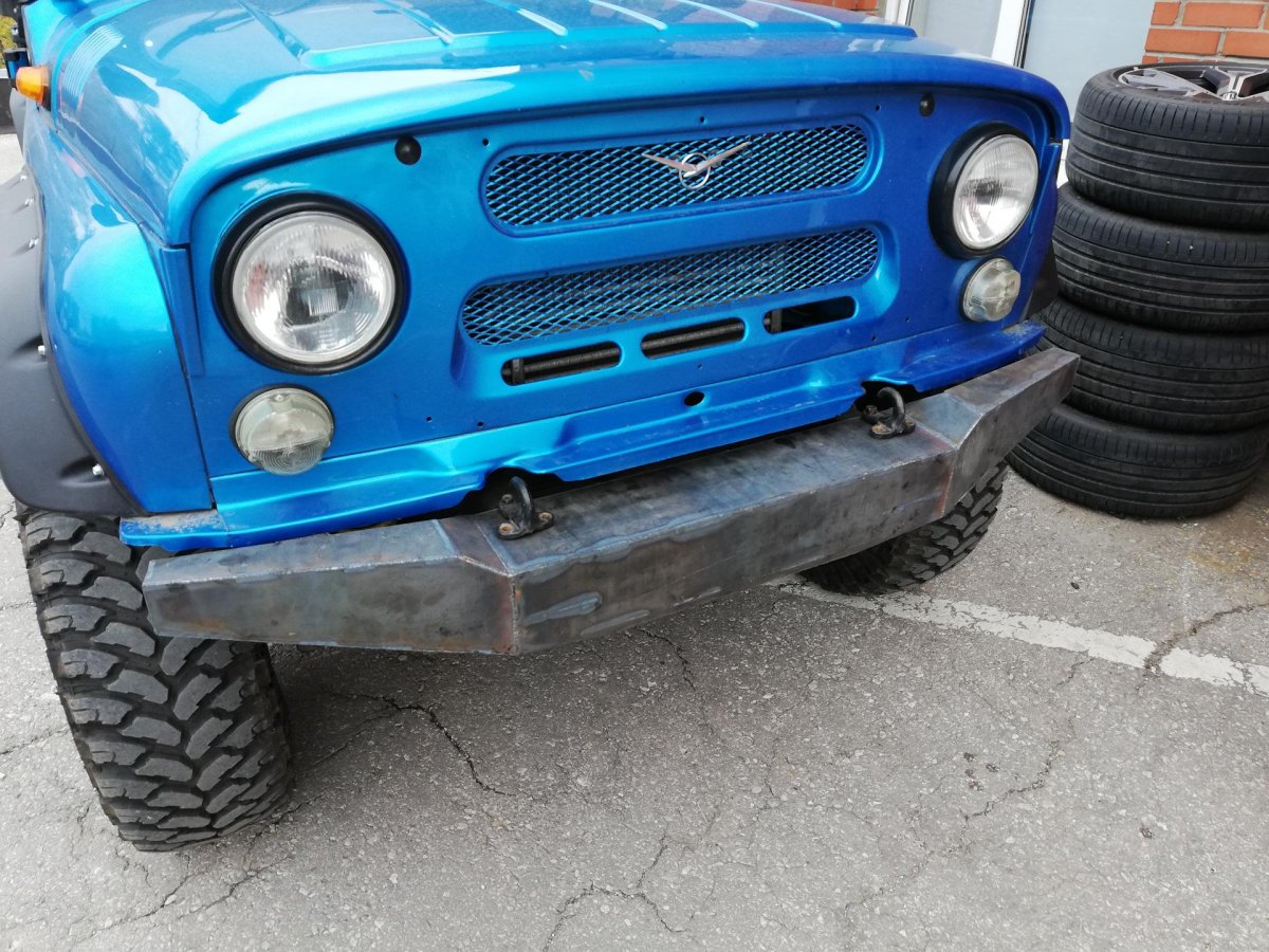 Самодельный передний бампер на УАЗ 469