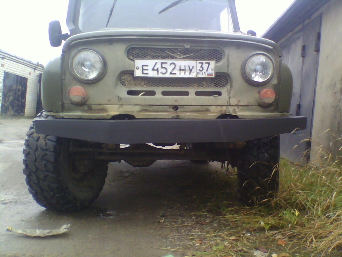 Передний силовой бампер УАЗ 469