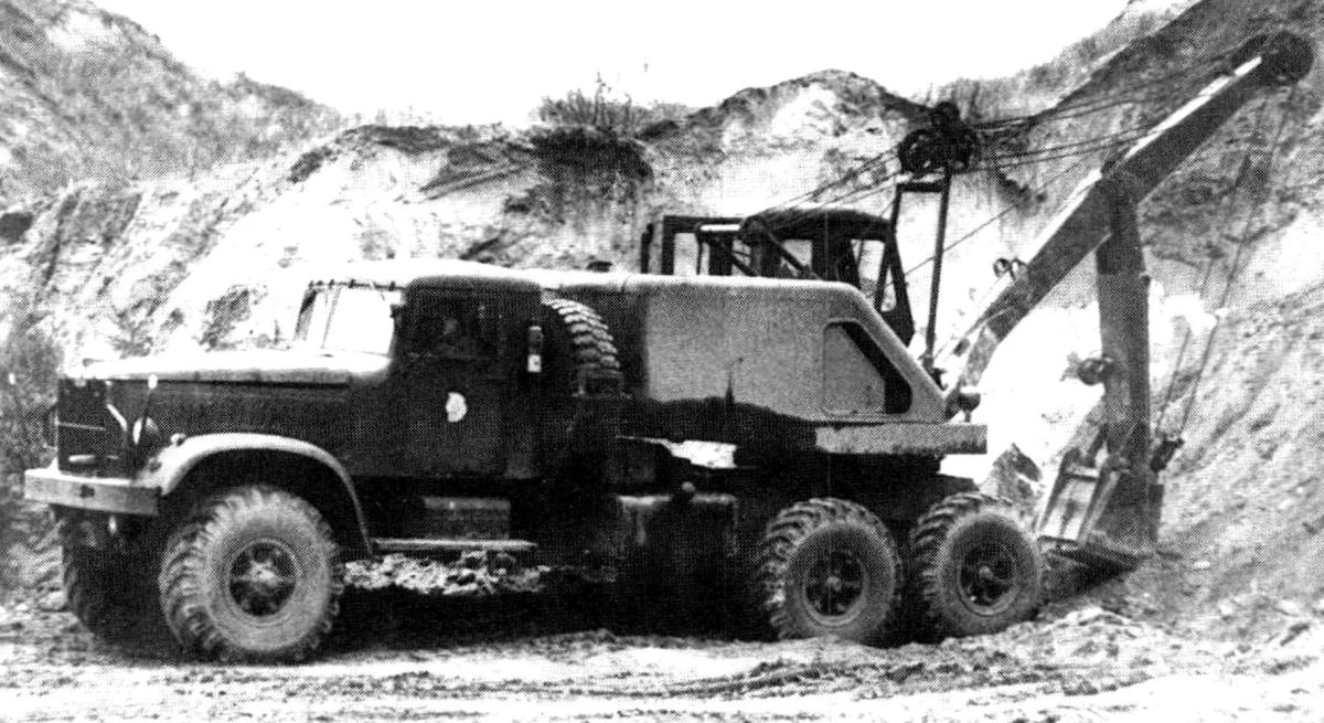 КРАЗ-214 Э-305в