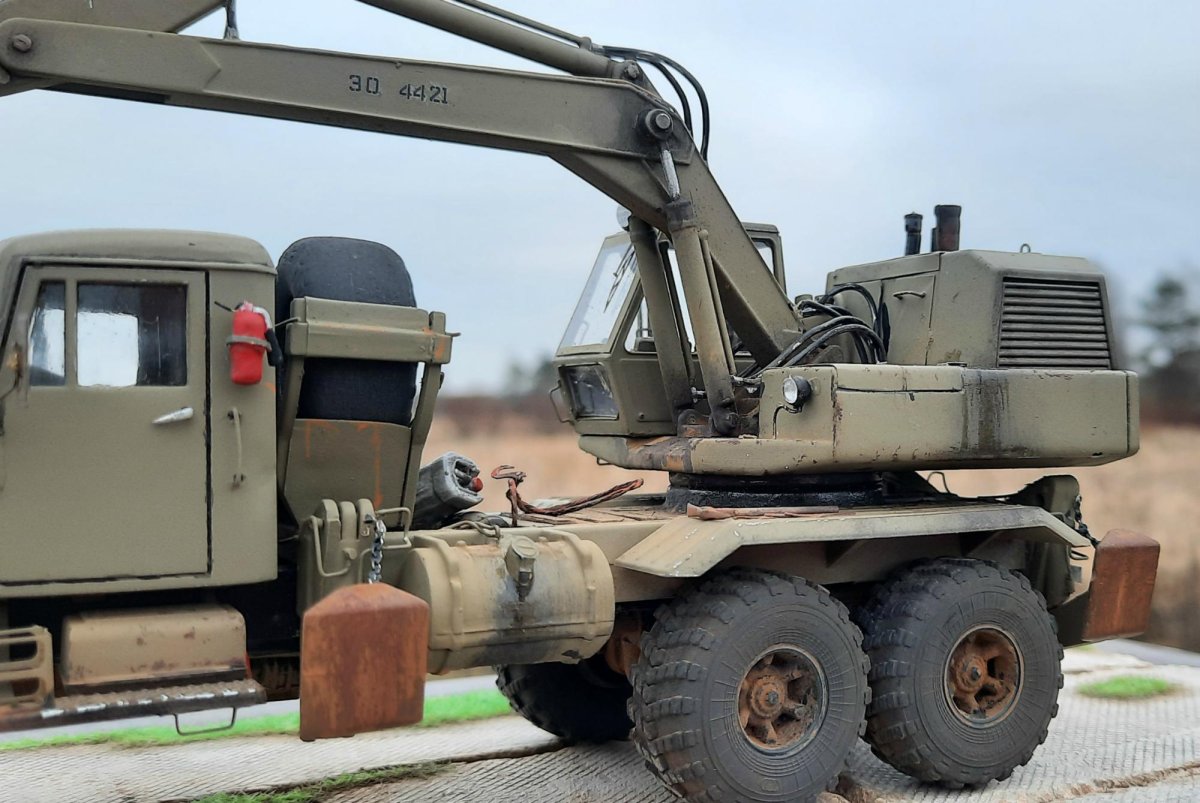 КРАЗ 255 экскаватор ЭОВ-4421