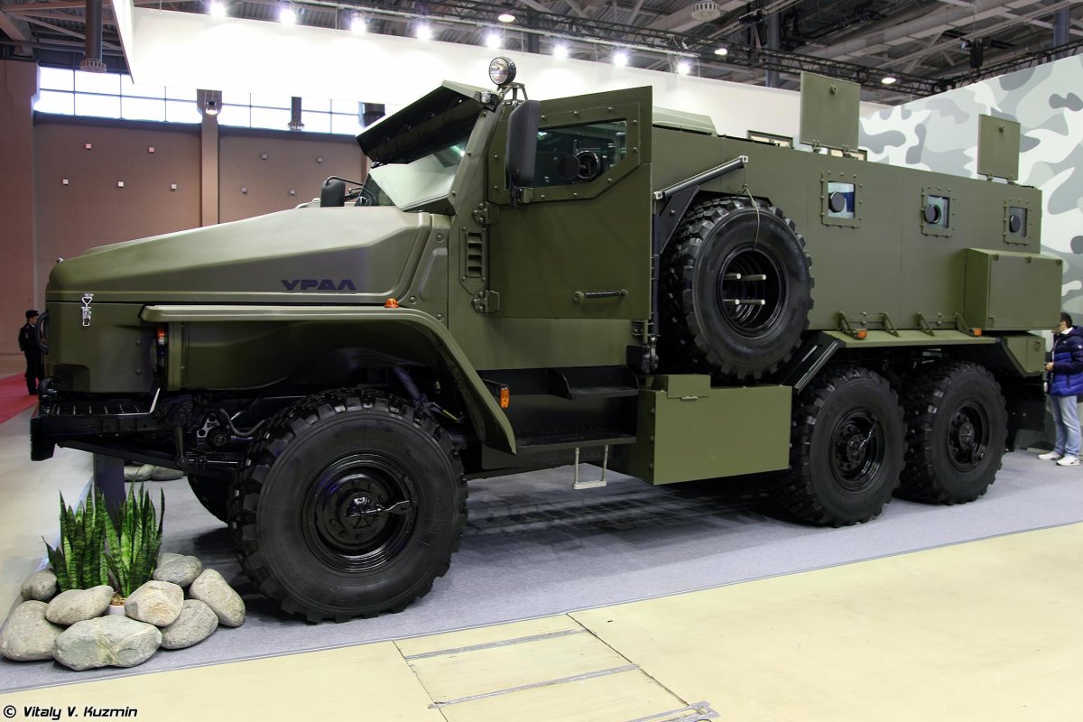 Бронеавтомобиль Урал ВВ
