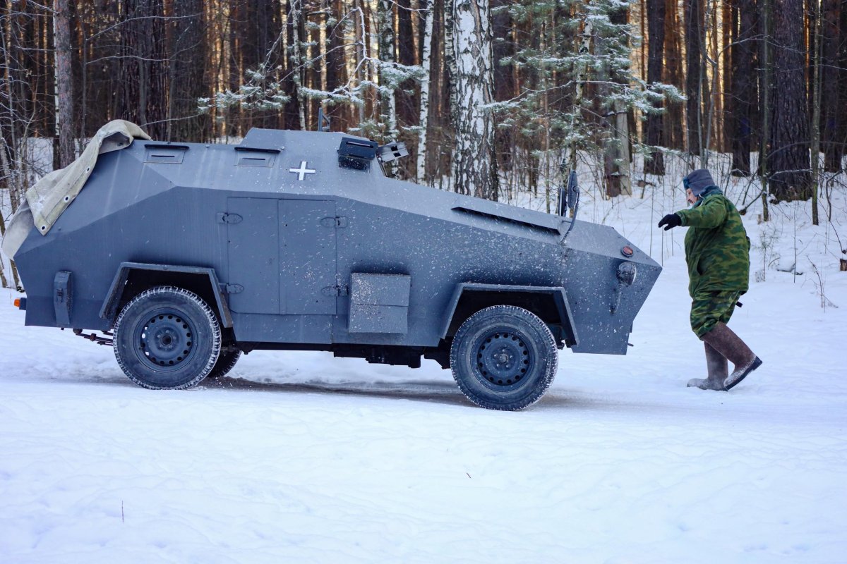 Штабной броневик SD KFZ 247b