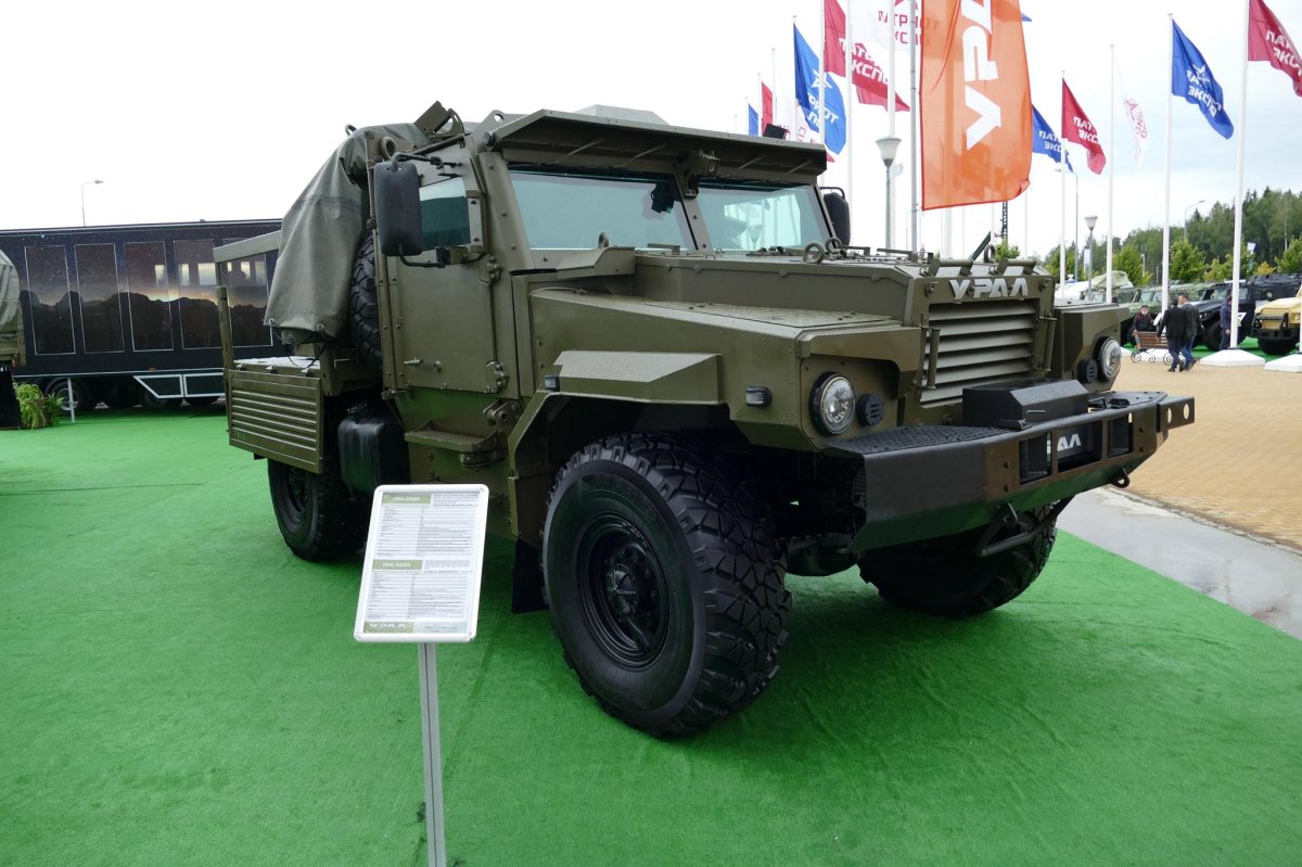 ВПК Урал бронеавтомобиль