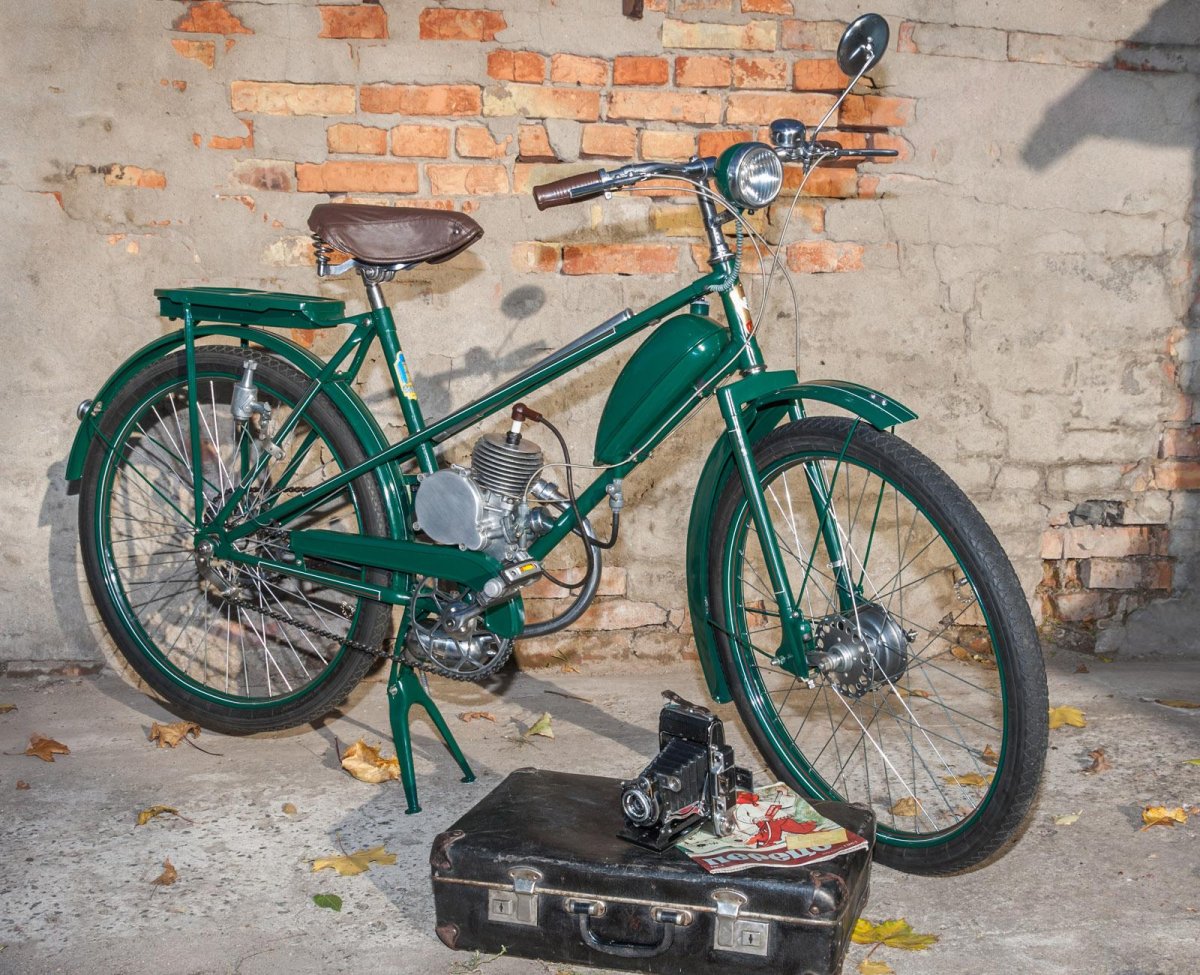 Мотовелосипед СССР д6