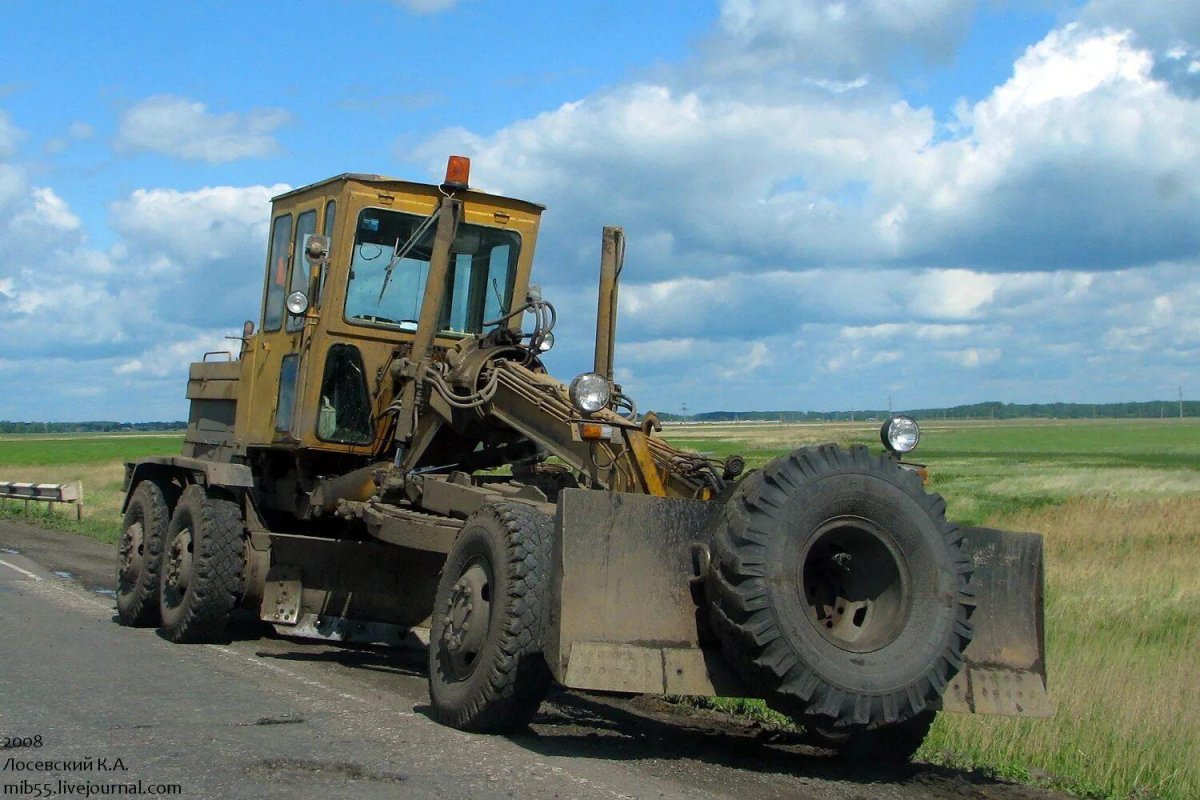 Грейдер Кировец 2022