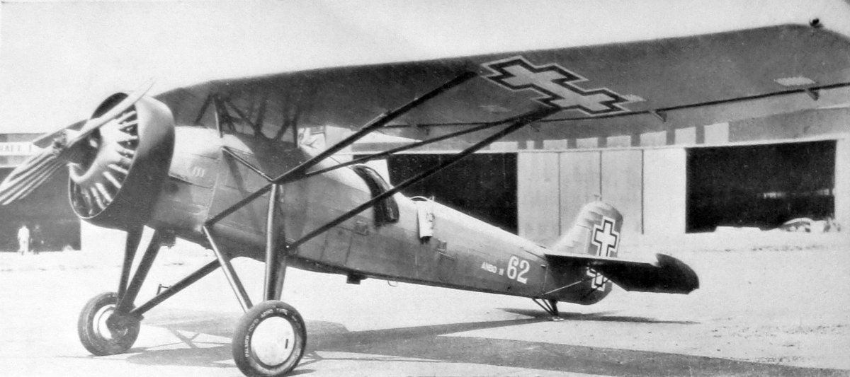 Antanas Gustaitis (самолёт разведчик Anbo)