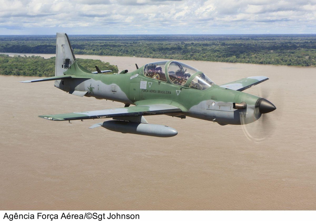 Штурмовики а-29 super Tucano