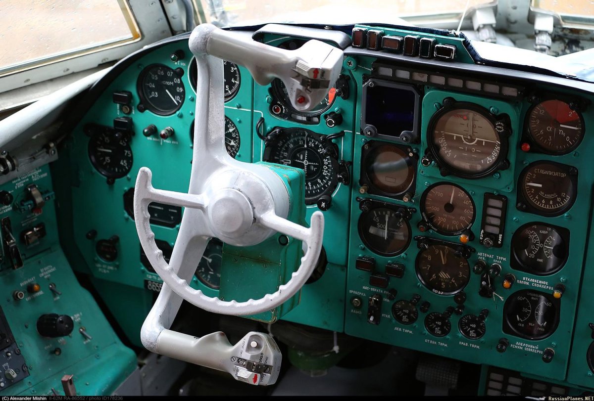 Ил-62 кабина штурмана