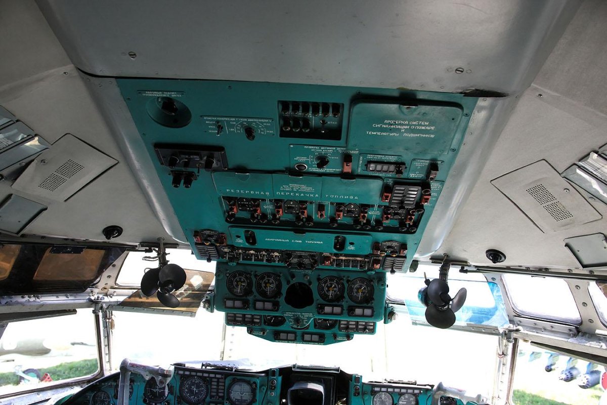 Ил 62 внутри