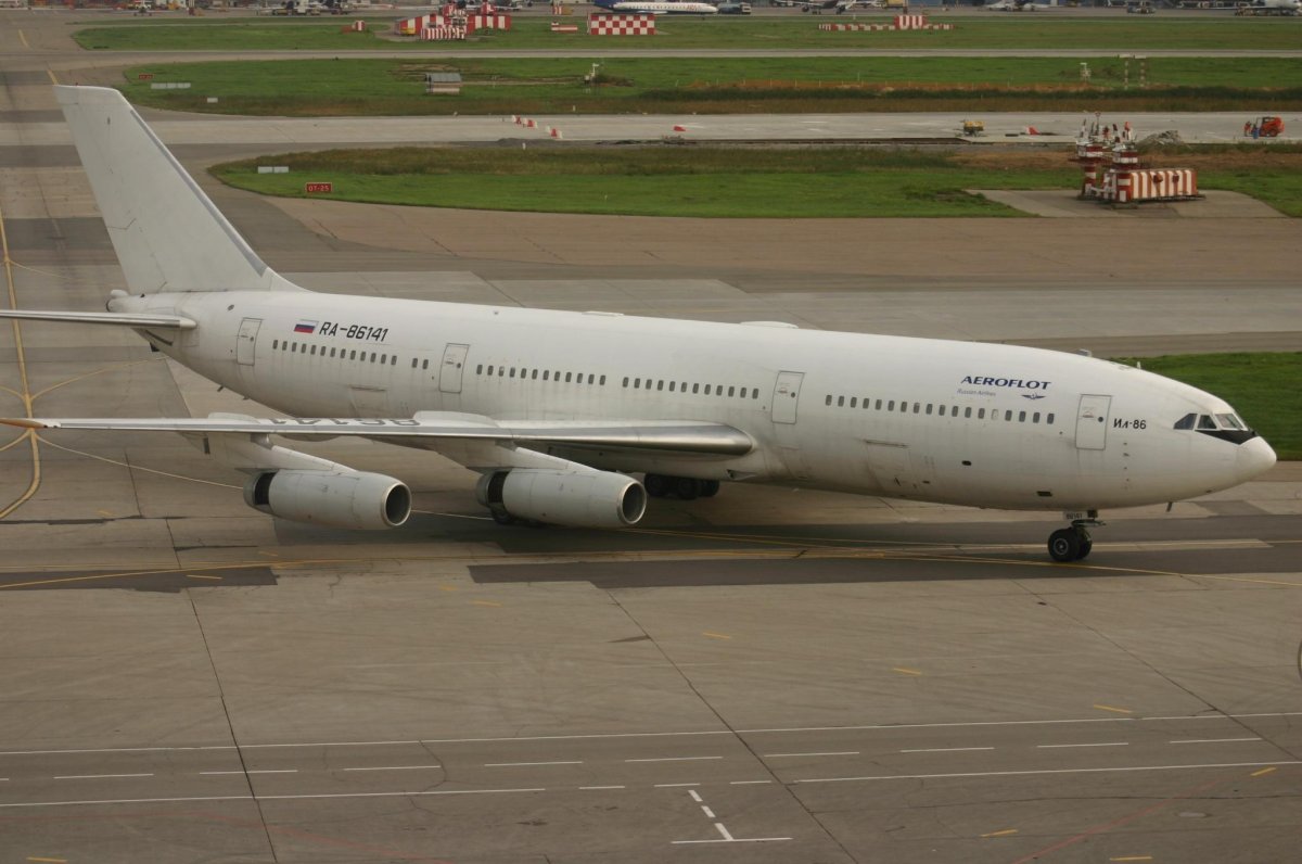 Ил 86 86141
