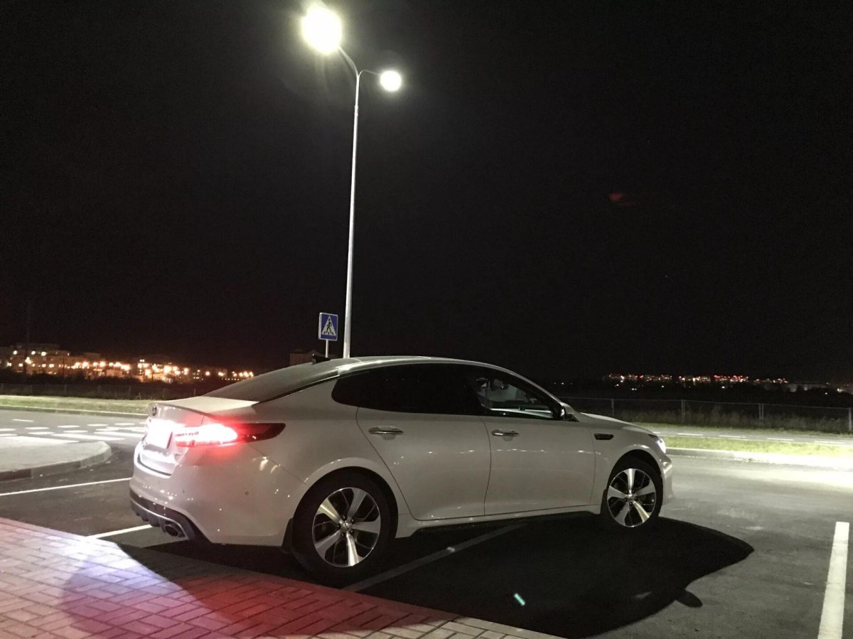 Kia Optima ночь белая